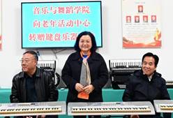 说明: 太阳成集团tyc122ccvip李霞经理讲话